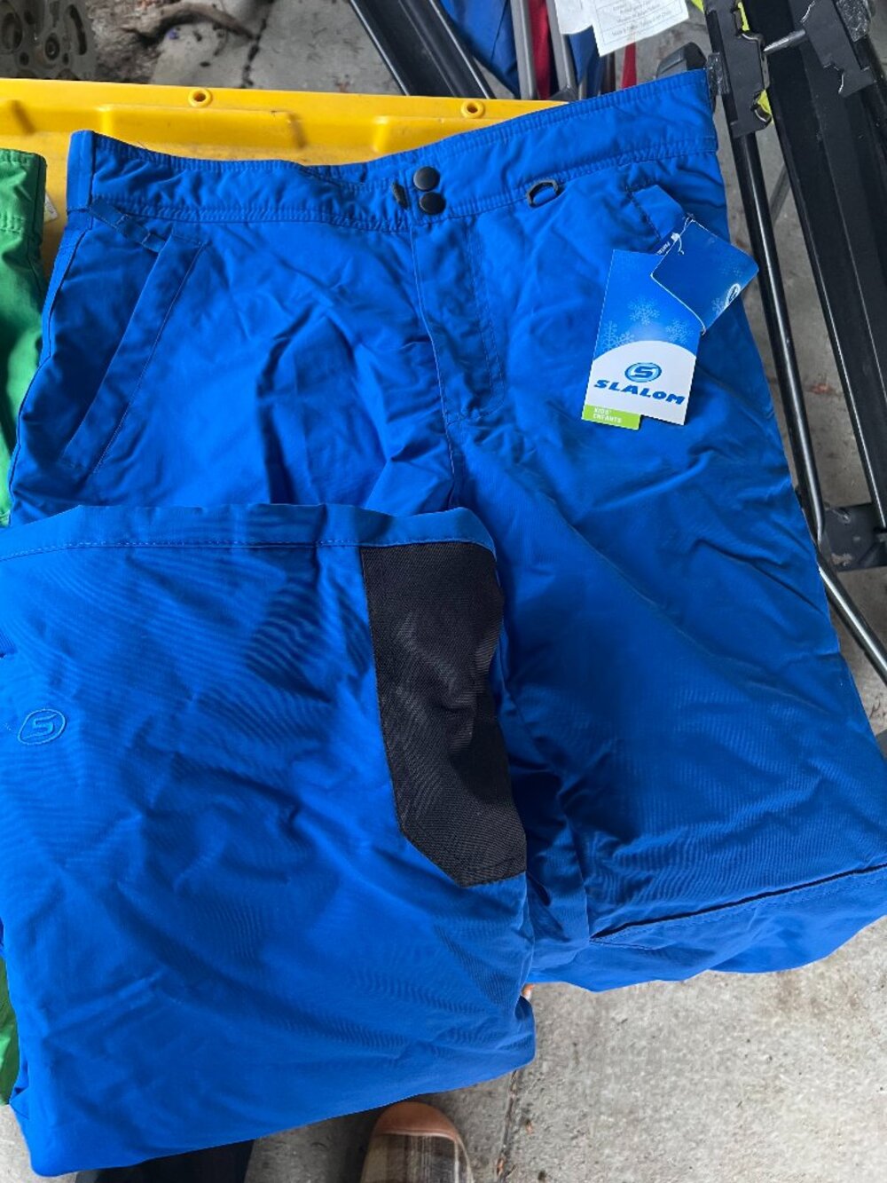 Snow pants children's 1 green  1 blue - 1 ladies large